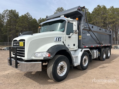 2016 Mack GU813 Granite 8x4 Twin-Steer Wywrotka T/A