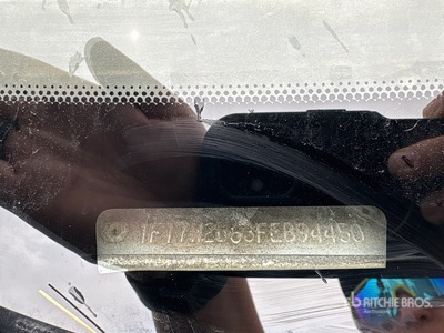 2015 Ford F-250 XL 4x4 Crew Cab Pickup