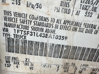 2003 Ford F-350 XL 4x4 Camion à Plateau