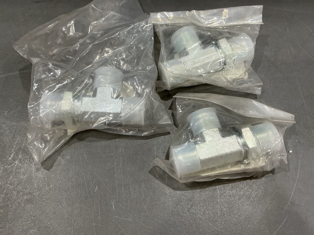 (53) Oshkosh 1565150 Tube Tees