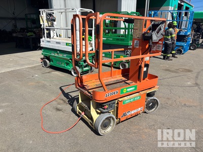 2018 JLG 1230ES Vertikaler Mastlift