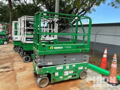 2017 Genie GS-1930 Electric Scissor Lift (Inoperable)