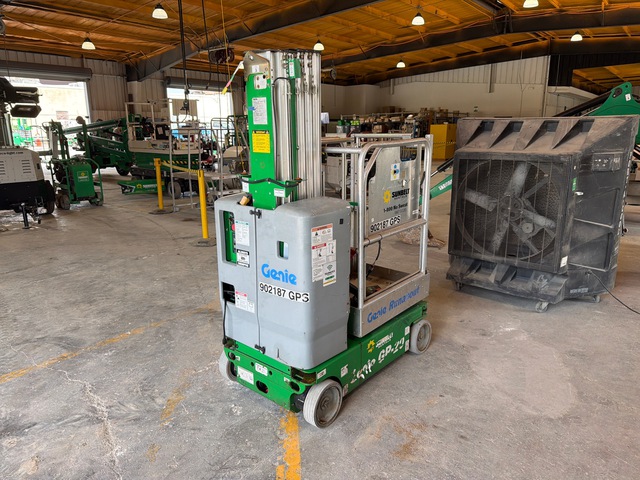 2016 Genie GR-20 Vertical Mast Lift 2016 Genie GR-20 Vertical Mast Lift