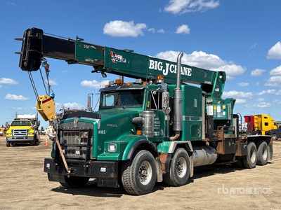 Weldco-Hydralift HL30TC70 30 ton Straight Boom on 1998 Kenworth T800 Wide Hood 8x4 Twin-Steer Sleeper Camión Grúa