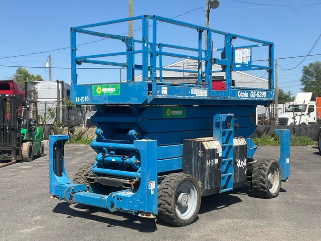 2015 Genie GS-5390 Diesel 4x4 Scissor Lift 2015 Genie GS-5390 Diesel 4x4 Scissor Lift