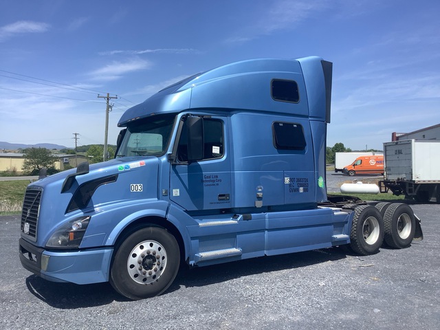2018 Volvo VNL 6x4 T/A Sleeper Truck Tractor