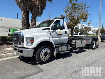 2019 Ford F-650 XL 4x2 Roll-Off Truck