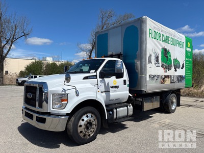 2019 Ford F-650 XL 4x2 Camion roulant