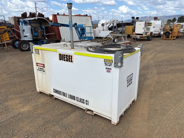 2018 Petro Industrial 2000 L Skid Mounted Steel Diesel Fuel Tank 2018 Petro Industrial 2000 L Skid Mounted Steel Diesel Fuel Tank