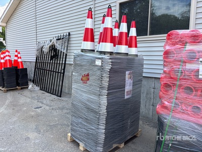 Quantity of (250) 2026 TSC الأقماع المرورية (Unused)