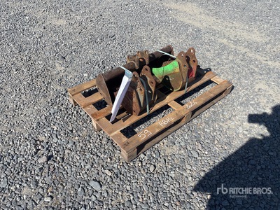 Quantity of (3) Graafmachine Bak