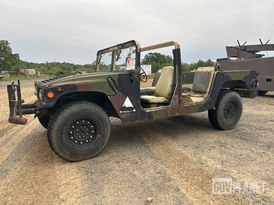 AM General M1097R1 HMMWV 4 Door w/Truck Body