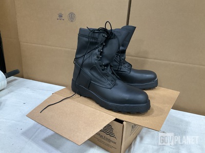 (18) Pairs of Men’s Safety Boots