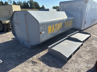 Global 2500 gal Watertank