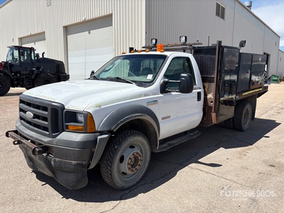 2005 Ford F-550 4x4 Utility Truck