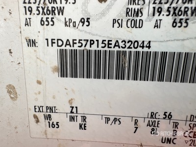 2005 Ford F-550 4x4 Camion utilitaire