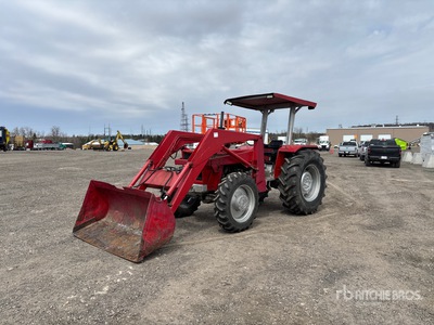 Massey Ferguson 1844 4WD جرار متعدد الاستخدامات