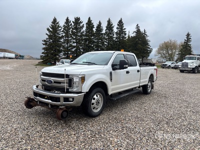 2019 Ford F350 XLT 4x4 Crew Cab Hi-Rail Pickup