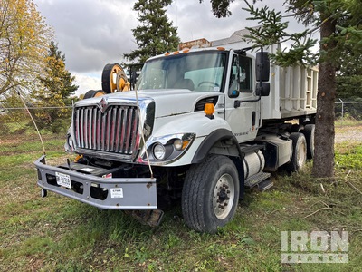 2010 International 7500 SBA Workstar 6x4 Hi-Rail T/A Dump Truck
