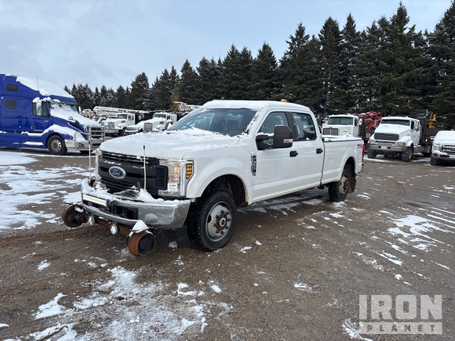 2018 Ford F-350 2018 Ford F-350 Xl 4X4 Crew Cab Hi-Rail Pickup