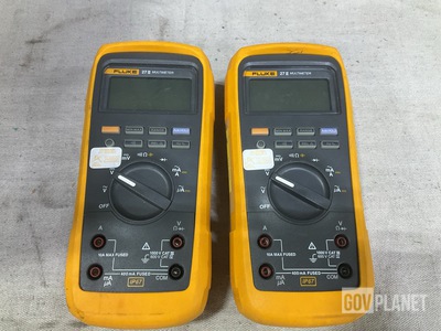 (7) Fluke 27 II Multimeters