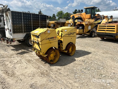 Multiquip SLT800W/AGM 33 in. Trench Compactor