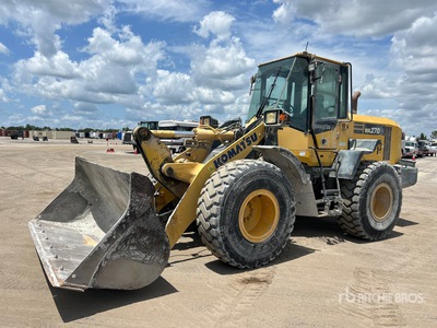 2015 Komatsu WA270-7 Pala gommata