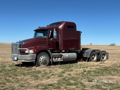 2010 Mack CXU613 6x4 Cabeza Tractora Cabina Dormitorio