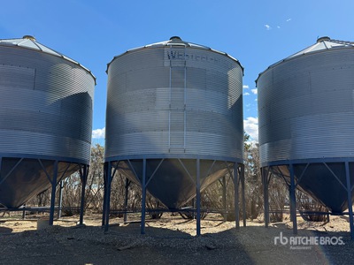 Westeel-Rosco +/- 4000 bu 5 Ring Hopper Grain Bin