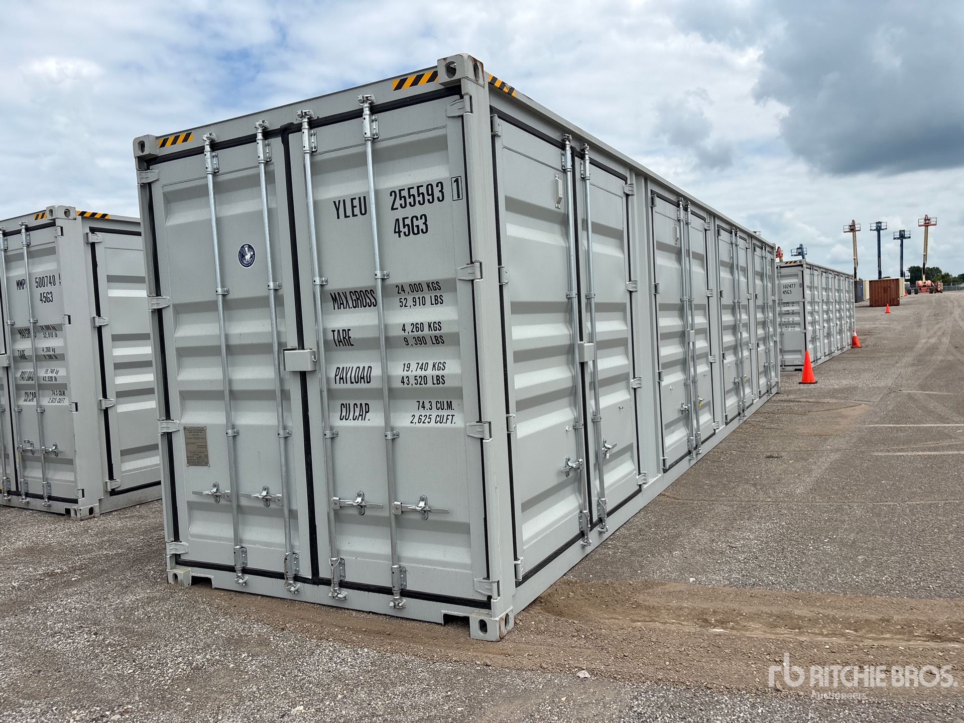 2026 40 ft High Cube Multi-Door Storage Container