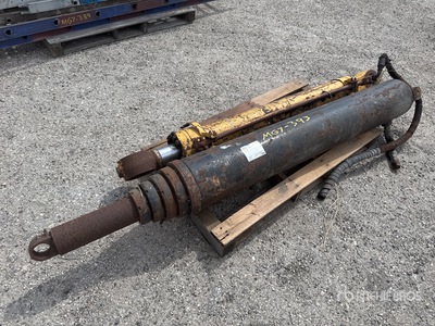 Quantity of (2) Cylinder