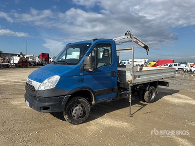 Bonfiglioli P2300 on 2015 Iveco Daily 35C11 Flatbed Truck with Crane