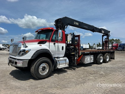 Hiab on 2016 International 7600 Camión Grúa
