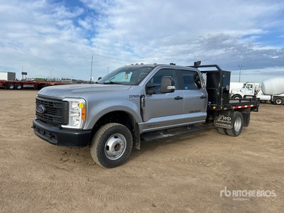 2023 Ford F-350 XL 4x4 Crew Cab Flatbed Truck