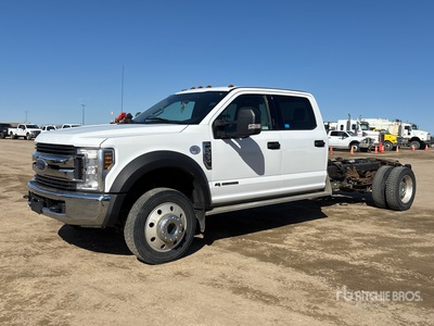 2019 Ford F-550 XLT 4x4 Crew Cab Cab and Chassis