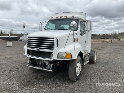 1999 Sterling A9513 4x2 Ciągnik siodłowy z kabiną dzienną S/A