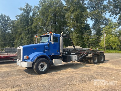 2005 Peterbilt 378 6x4 Abroll-Lkw