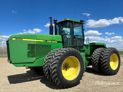 1993 John Deere 8560 Knickgelenktertraktor