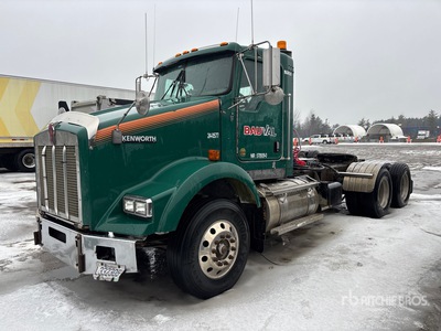2004 Kenworth T800 6x4 Ciągnik siodłowy T/A z kabiną dzienną
