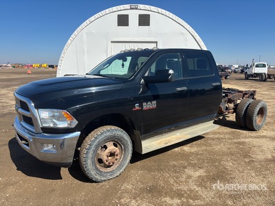 2015 Ram 3500 4x4 Crew Cab Cab and Chassis