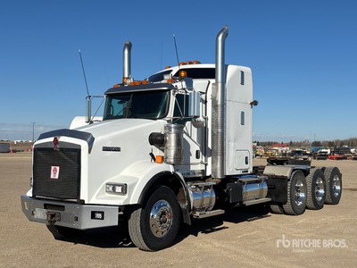 2011 Kenworth T800 8x6 4-Achs Sattelzugmaschine mit Schlafkabine