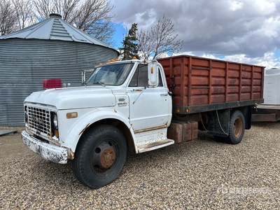 GMC 5500 4x2 Grain Truck