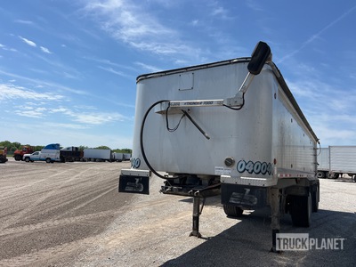 2011 Transcraft ADIWQ309660-2 30 ft T/A Spread Axle Aluminum Frameless Remolque banera