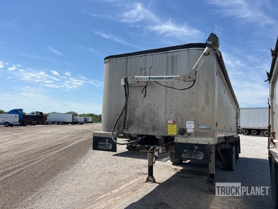2011 Transcraft ADIWQ309660-2 30 ft T/A Spread Axle Aluminum Frameless Remolque banera