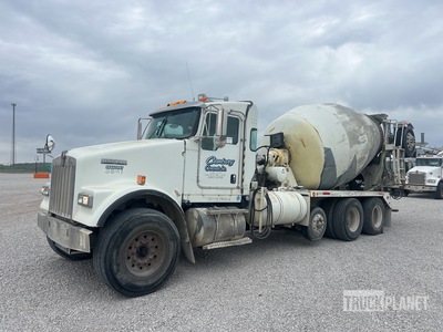 2013 Kenworth W900 10x4 Camion malaxeur