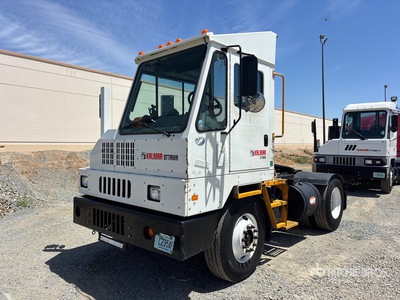2015 Ottawa YT 4x2 Spotter Truck