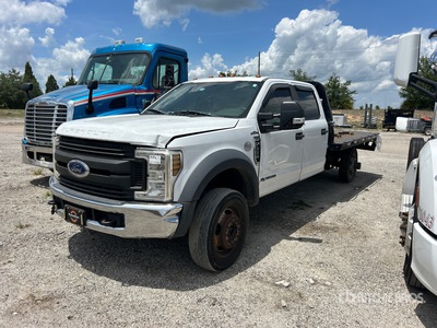 2019 Ford F-550 XL 4x4 Crew Cab Camión Caja Abierta (Inoperable)