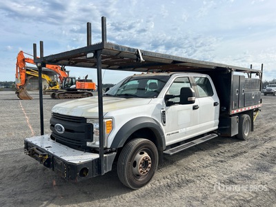 2017 Ford F-550 XL 4x4 Crew Cab Autocarro cassone fisso