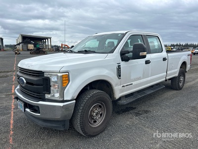 2017 Ford F-350 XL 4x4 Crew Cab Pickup