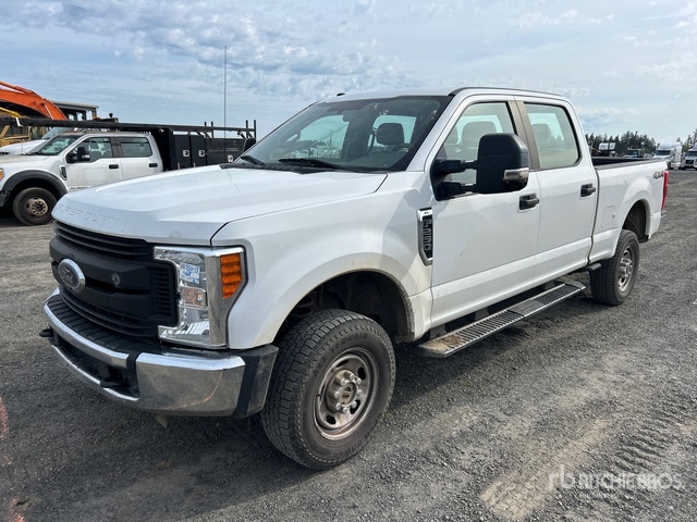 2018 Ford F-250 XL 4x4 Crew Cab Pickup